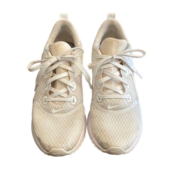 Nike Shoes - Nike React Women’s white sneakers size 7Y